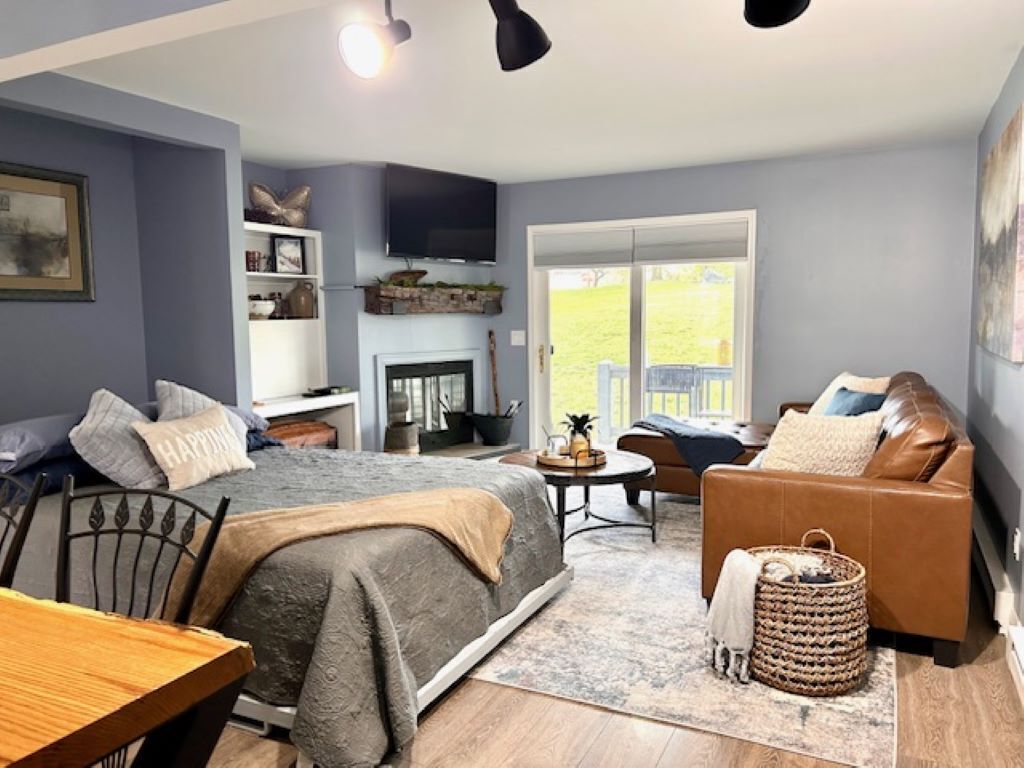 1 habitación, tabla de planchar con plancha, wifi gratis y ropa de cama 