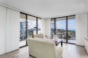 TV - Ocean Views in Our House at the Beach, Full Gulf Views from Balcony, Heated Pools! (Siesta Key)