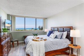 2 bedrooms, iron/ironing board, free WiFi, bed sheets - Ocean Views in Our House at the Beach, Full Gulf Views from Balcony, Heated Pools! (Siesta Key)