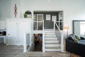 Interior - Lux 5bd King w/Theater+Office (West Jordan)