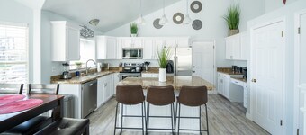 4bd room - king - lux - fast WiFi