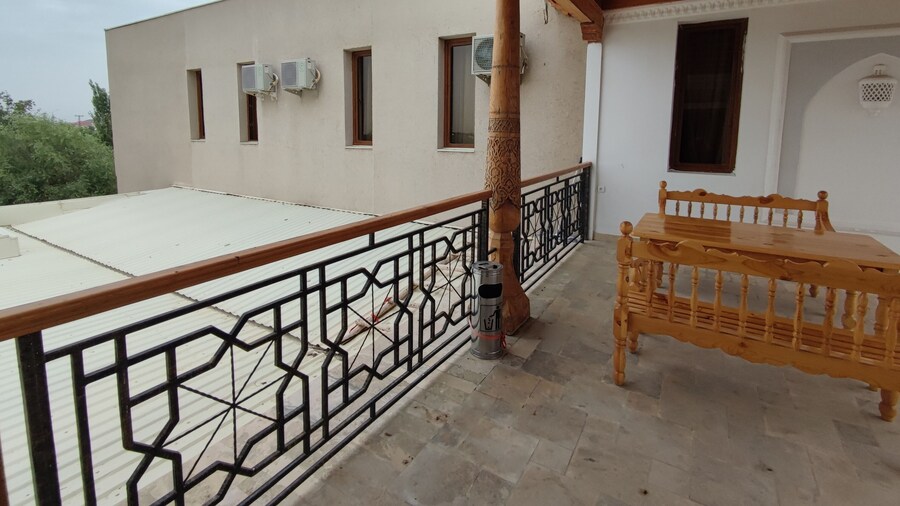 Naqshband Craft Center & Hotel