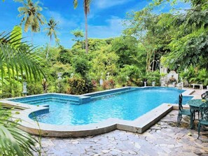 Outdoor pool - Wellness World Khao Yai (Pak Chong)