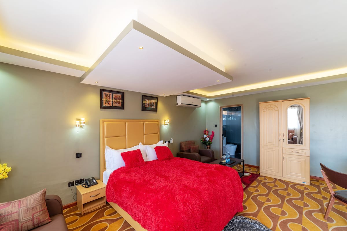 Executive-Suite | Hochwertige Bettwaren, Betten mit Memory-Foam-Matratzen