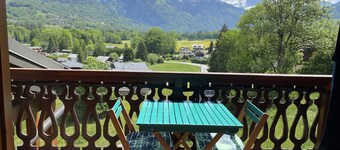 Comfortable duplex, near leisure base & lifts, pets accepted, parking