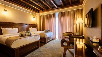 Standardværelse med 2 enkeltsenge | Pengeskab på værelset, individuelt design, individuel indretning