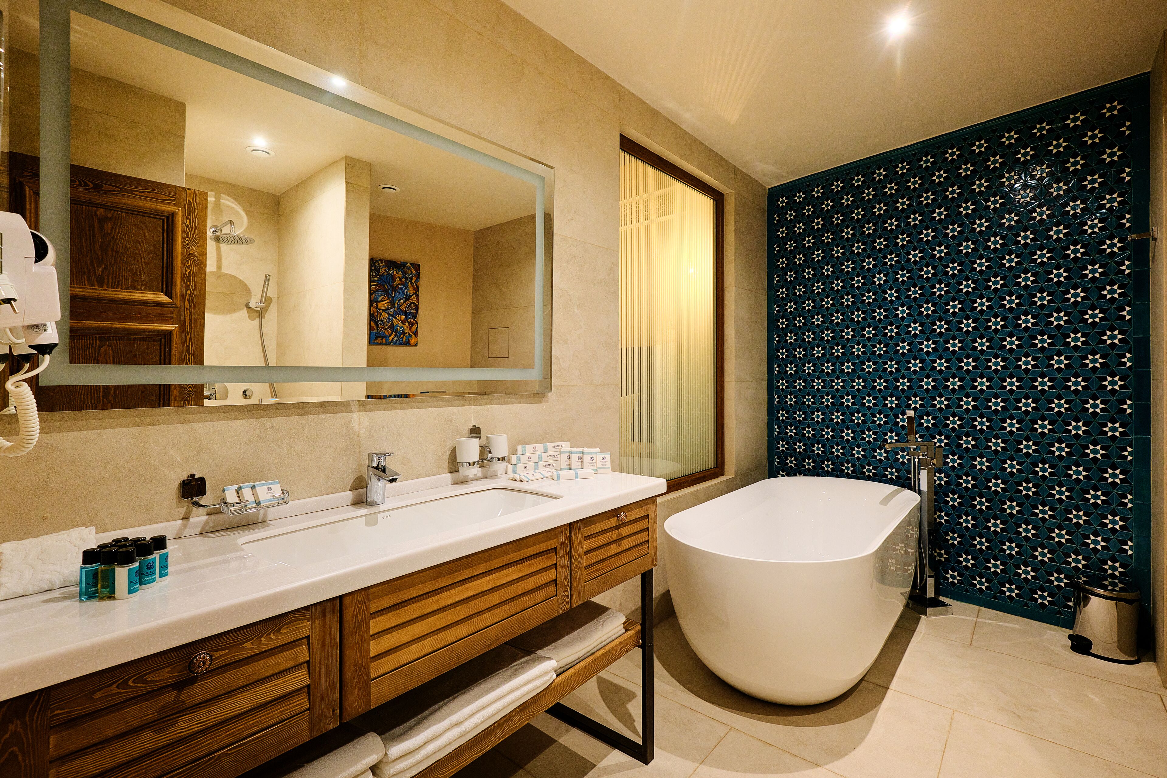 Family Triple Room | Bathroom | Hair dryer, bathrobes, slippers, towels