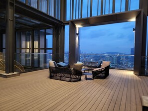 2 outdoor pools - Lucentia Residence World Class Facility (Kuala Lumpur)