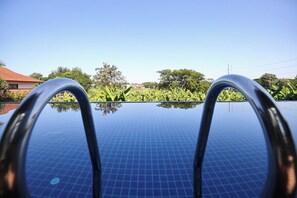 Outdoor pool - Vacation Home Rental The Starhill Condo Chiang Mai (Muang Chiangmai)