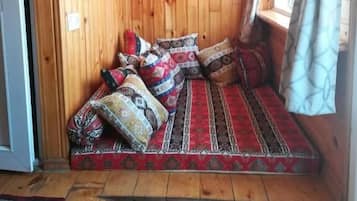 3 bedrooms, blackout curtains, soundproofing, iron/ironing board