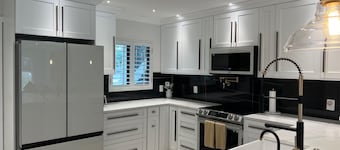 Newly Renovated Saddlebrook 1 bed/1 bath Condo on Golf Course 
