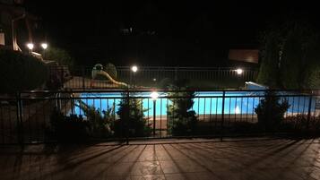 Piscina all'aperto