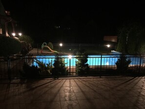 Utomhuspool