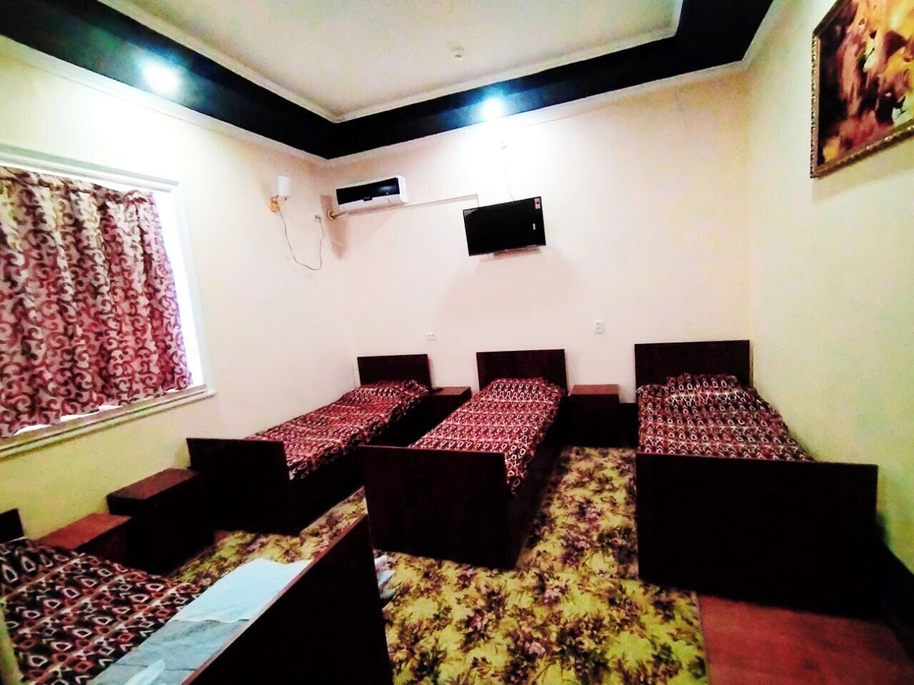 Basic Shared Dormitory | Down duvets, individually decorated, individually furnished, desk