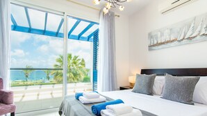3 bedrooms, iron/ironing board, WiFi (free)