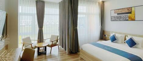 Deluxe Double Room | Desk, free WiFi, bed sheets