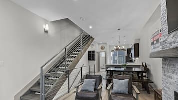 Townhome, 2 Bedrooms | Interior