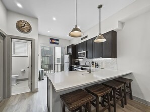 Townhome, 2 Bedrooms | Private kitchen - 58b 2br 3ba 2 Bedroom Townhouse by RedAwning (Silverthorne)