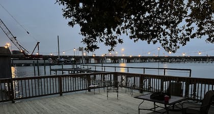 Boat House Studio - Water Front Pets Wifi Smart Tv Apts by RedAwning