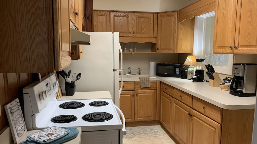 Residential Bungalow 2 Bedroom Home by RedAwning