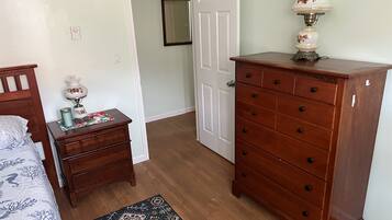 Apartemen, 2 kamar tidur | 2 kamar tidur, meja kerja, ruang kerja ramah laptop, dan Wi-Fi gratis