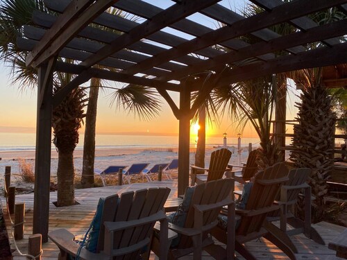 Bondi:  4th of July week now available as a Friday or Saturday check in!