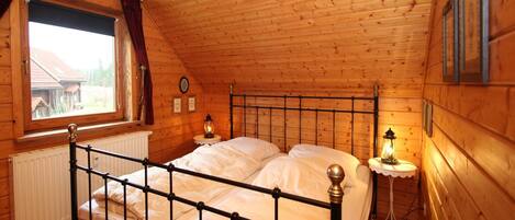 2 Schlafzimmer, Reisekinderbett, kostenloses WLAN