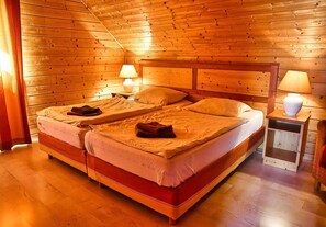 2 soverom, reiseseng for barn, wi-fi (inkludert) og sengetøy