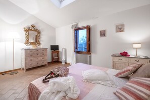 2 camere, ferro/asse da stiro, Wi-Fi, lenzuola