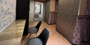 Blackout drapes, free WiFi