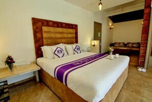 1 bedroom - Royal Villa with Private pool (Lonavala)