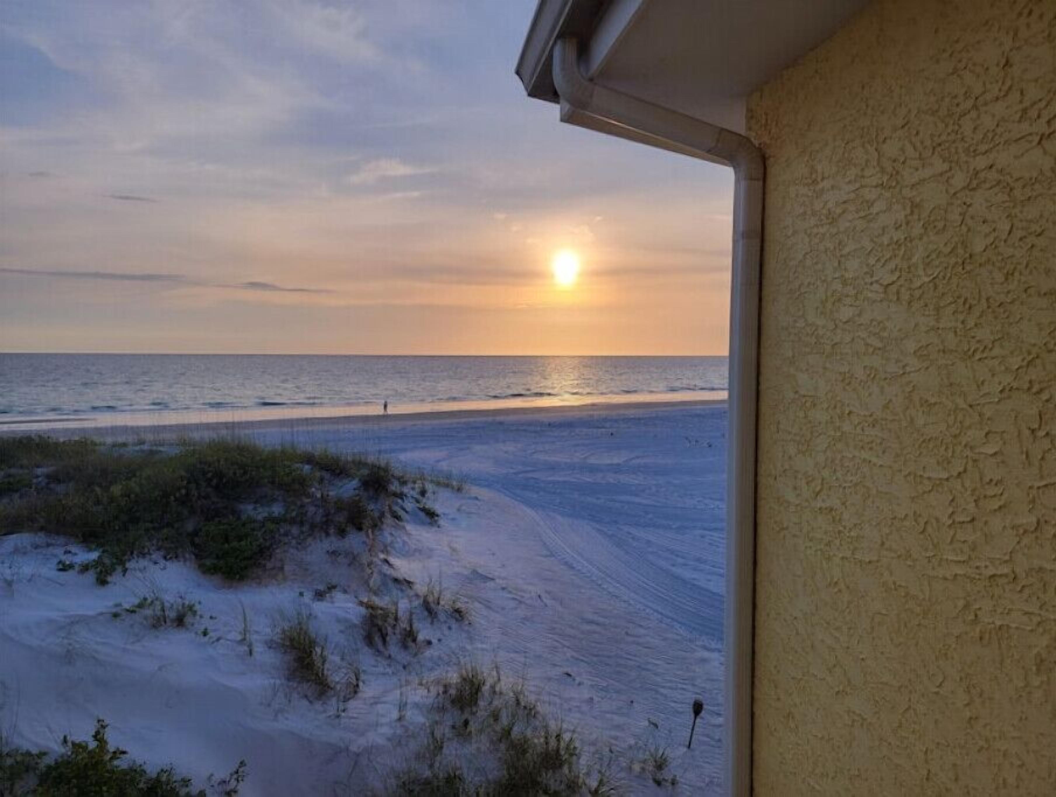 Redington Shores Apartment