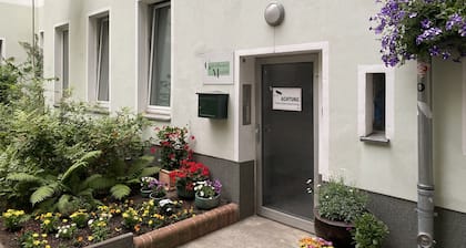Private Apartment in Berlin's most central district 3 minutes to the river Spree