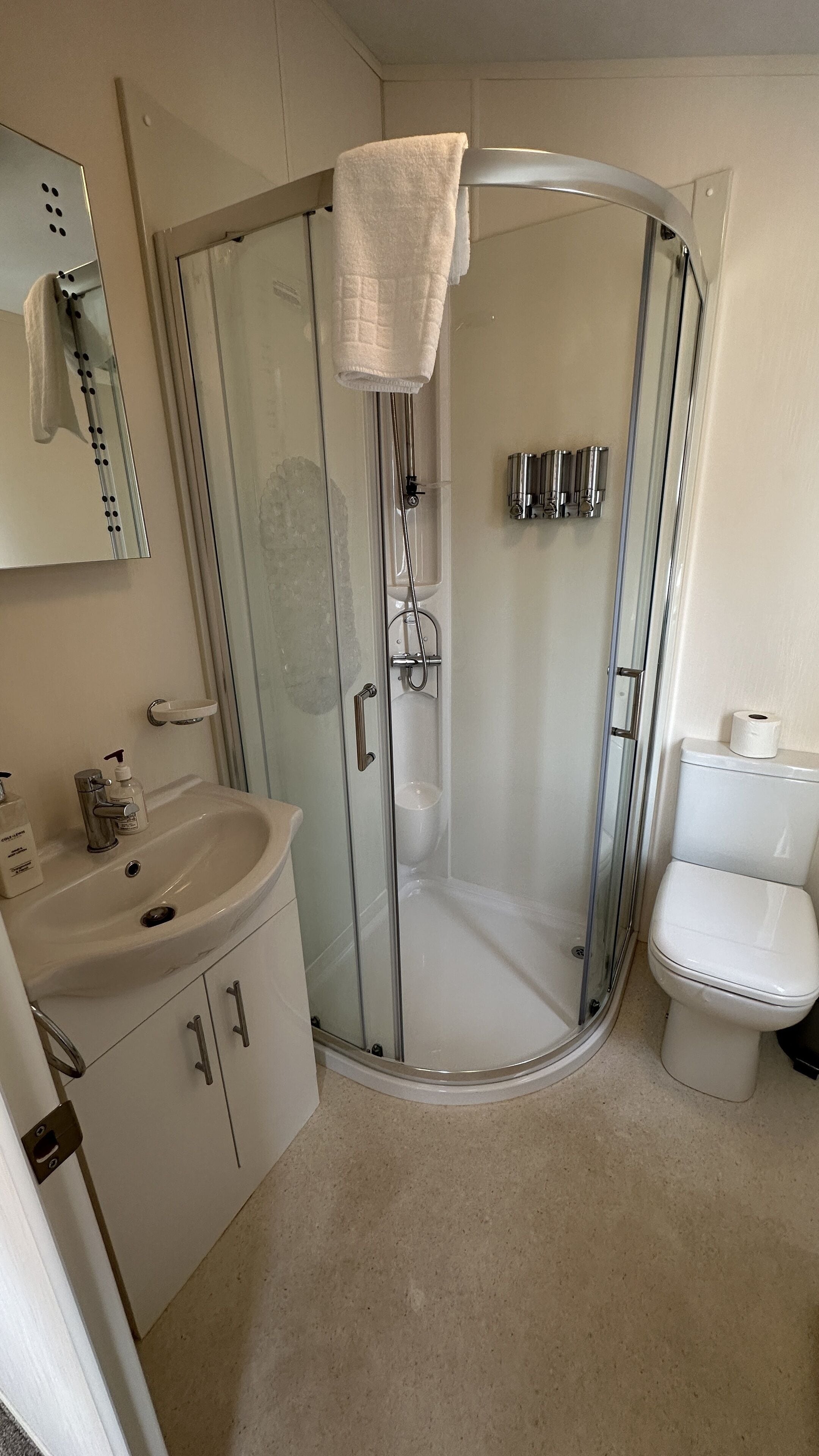 럭셔리 이동 주택 | 욕실