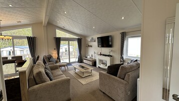 Luxury Mobile Home | Living area