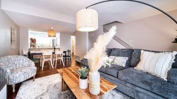Smart TV, books, offices