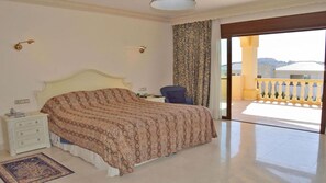 5 habitaciones, wifi y ropa de cama 