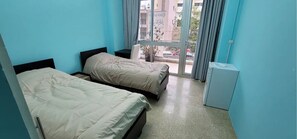 6 dormitorios, escritorio, wifi y ropa de cama