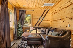 Televisión, chimenea