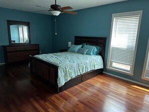 4 soverom, strykejern/-brett, wi-fi og sengetøy