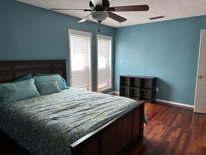 4 camere, ferro/asse da stiro, Wi-Fi, lenzuola