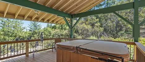 Tina de hidromasaje al aire libre