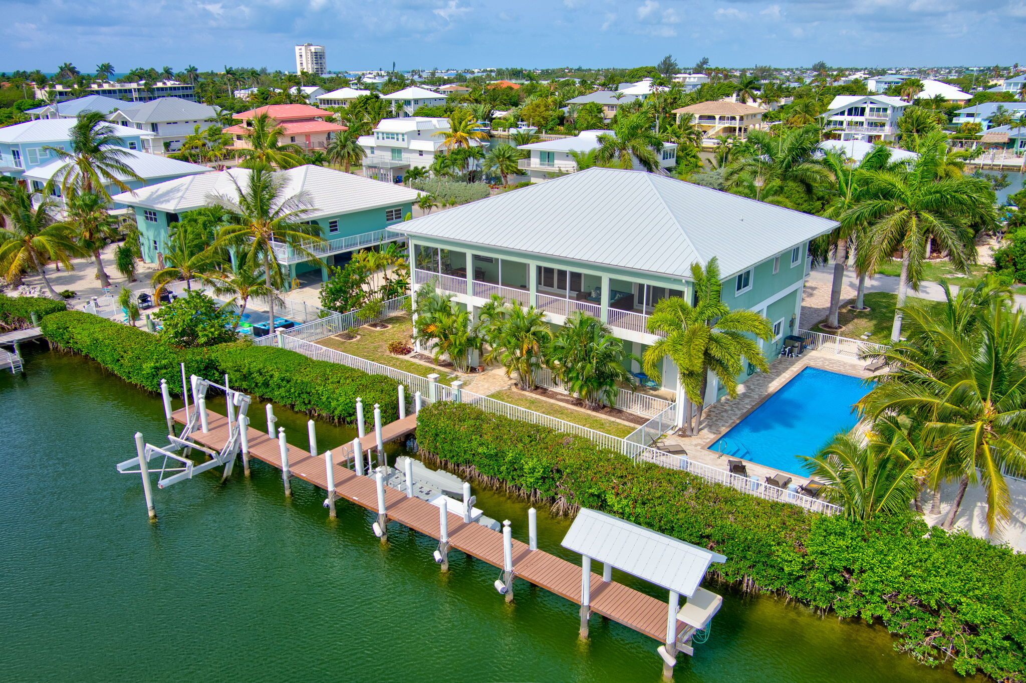 Summer Sale! Lux Home, Walk to Beach, 90’ Dock, Huge Pool