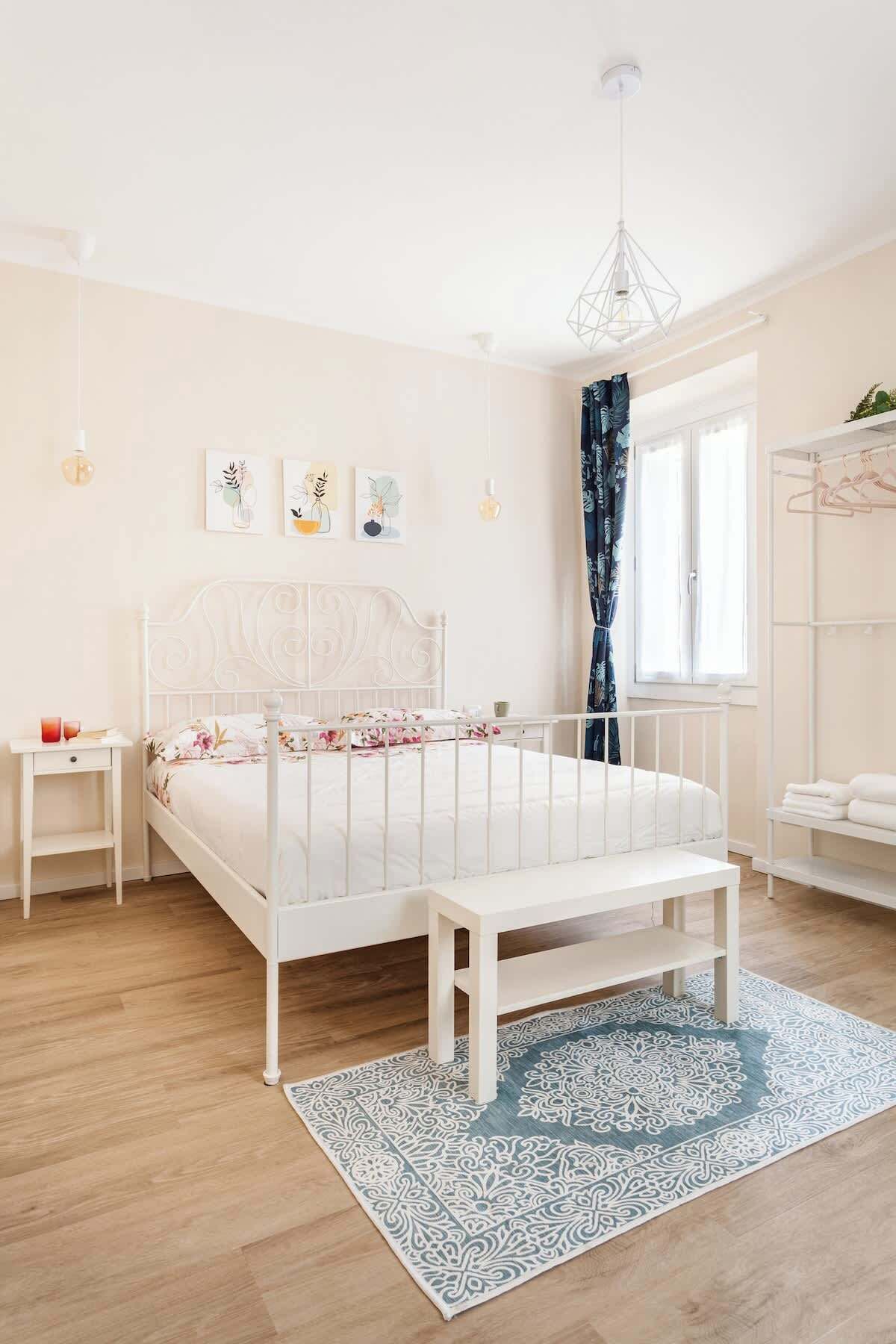 1 camera, ferro/asse da stiro, culla da viaggio, Wi-Fi