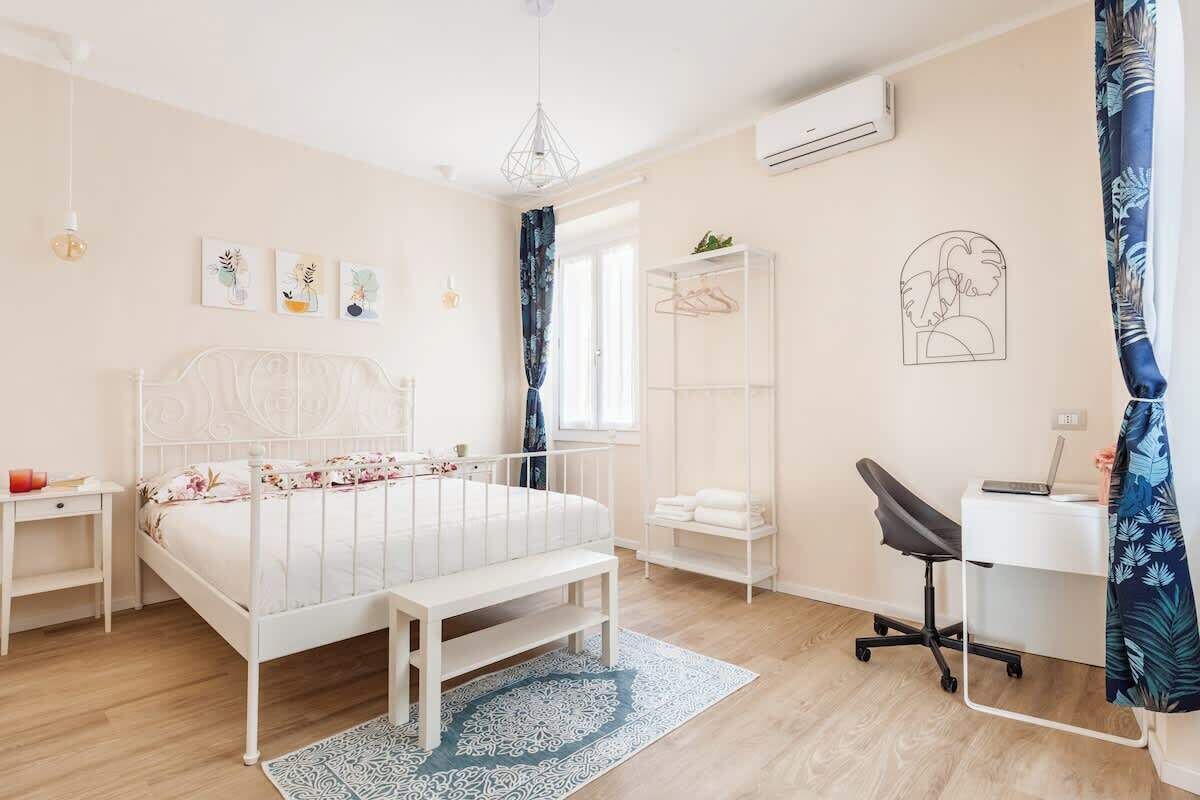 1 camera, ferro/asse da stiro, culla da viaggio, Wi-Fi