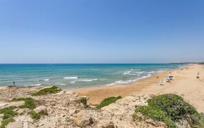 Beach nearby - 2 Bedroom Private vacation home in Punta Braccetto (Punta Braccetto)