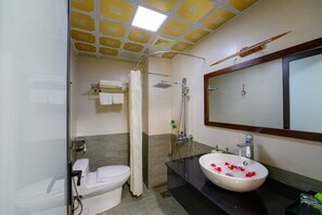 In-room safe, blackout curtains, soundproofing, iron/ironing board - Moc Hotel Sapa (Sa Pa)