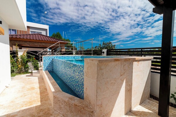 Piscine extérieure
