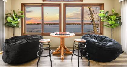 4BR Lakefront · Pier · Game Room · Sleeps 16+