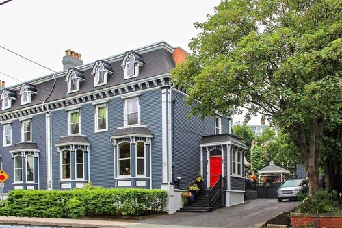 Jelly Bean Manor Apartment